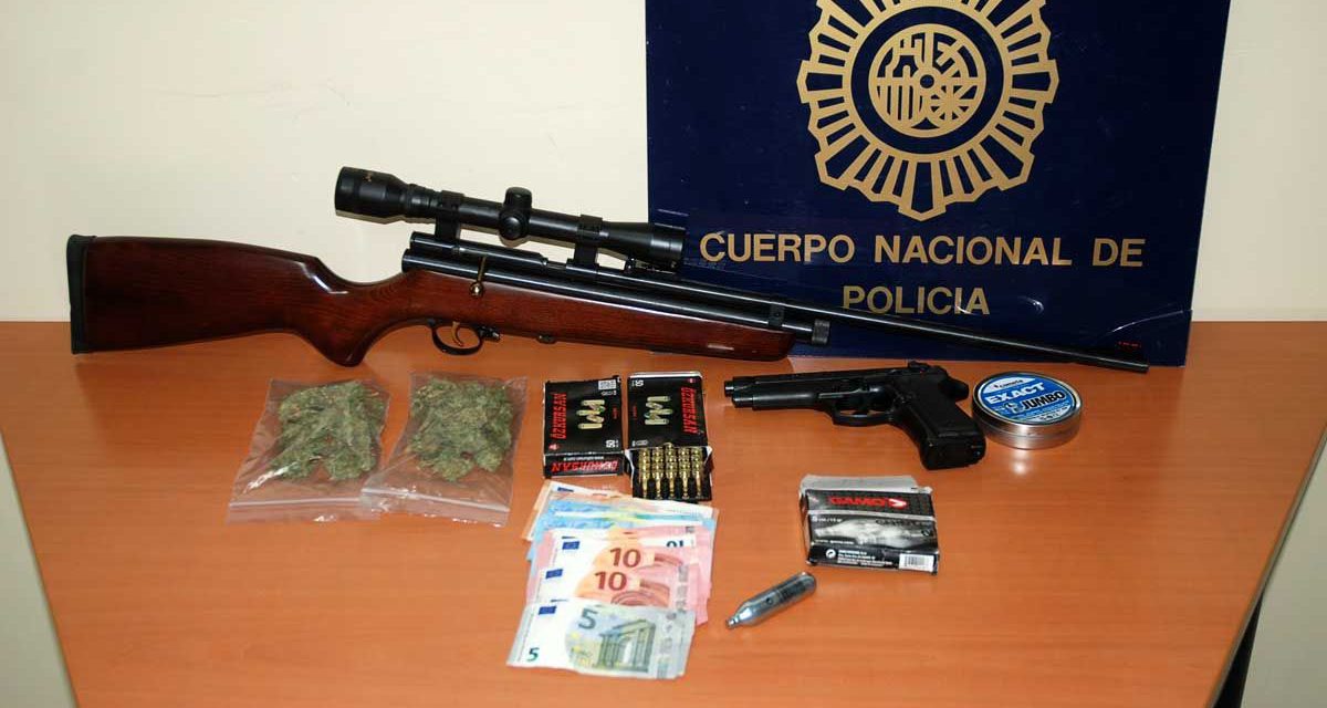 La Policía Nacional detiene en Jaén tras una persecución a dos jóvenes que vendían droga