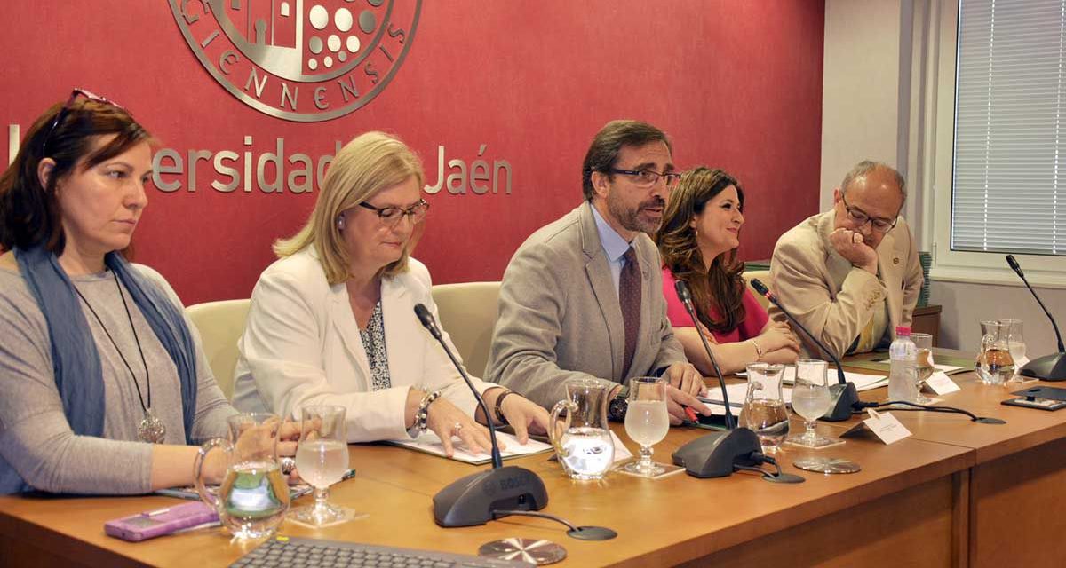 La UJA reúne en un libro los perfiles de 55 de las 1.500 personas tituladas en los 25 años de Estudios Ingleses en Jaén
