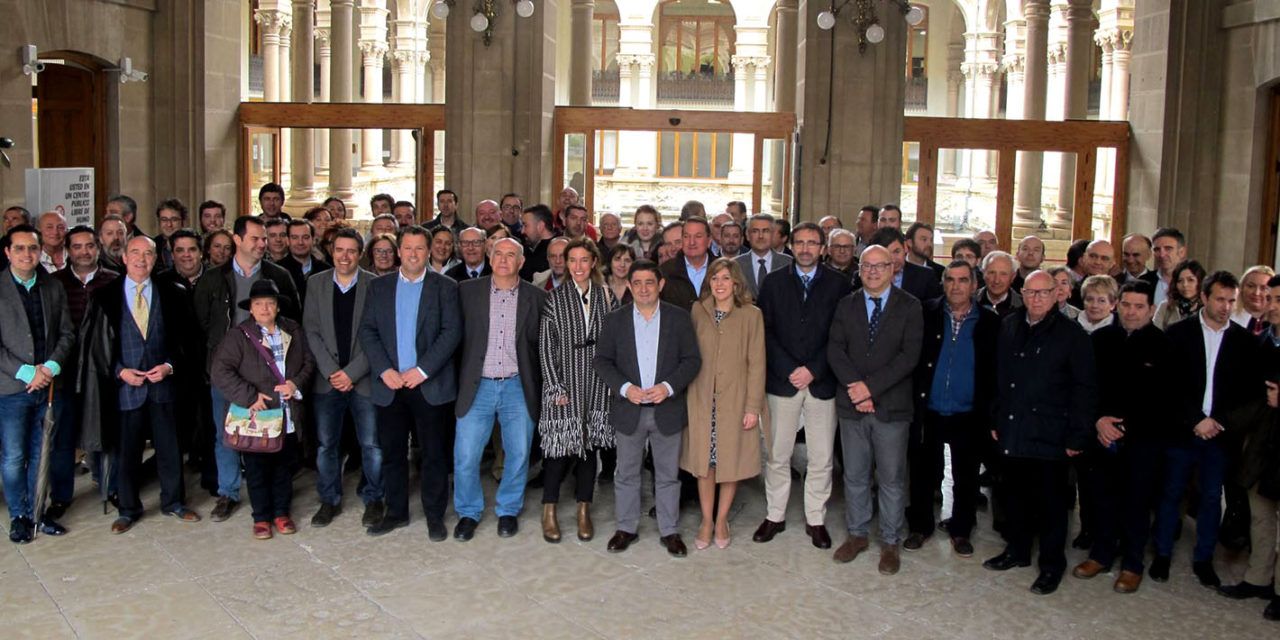 La Diputación acoge la firma de un manifiesto en defensa del panel de catas de los aceites de oliva