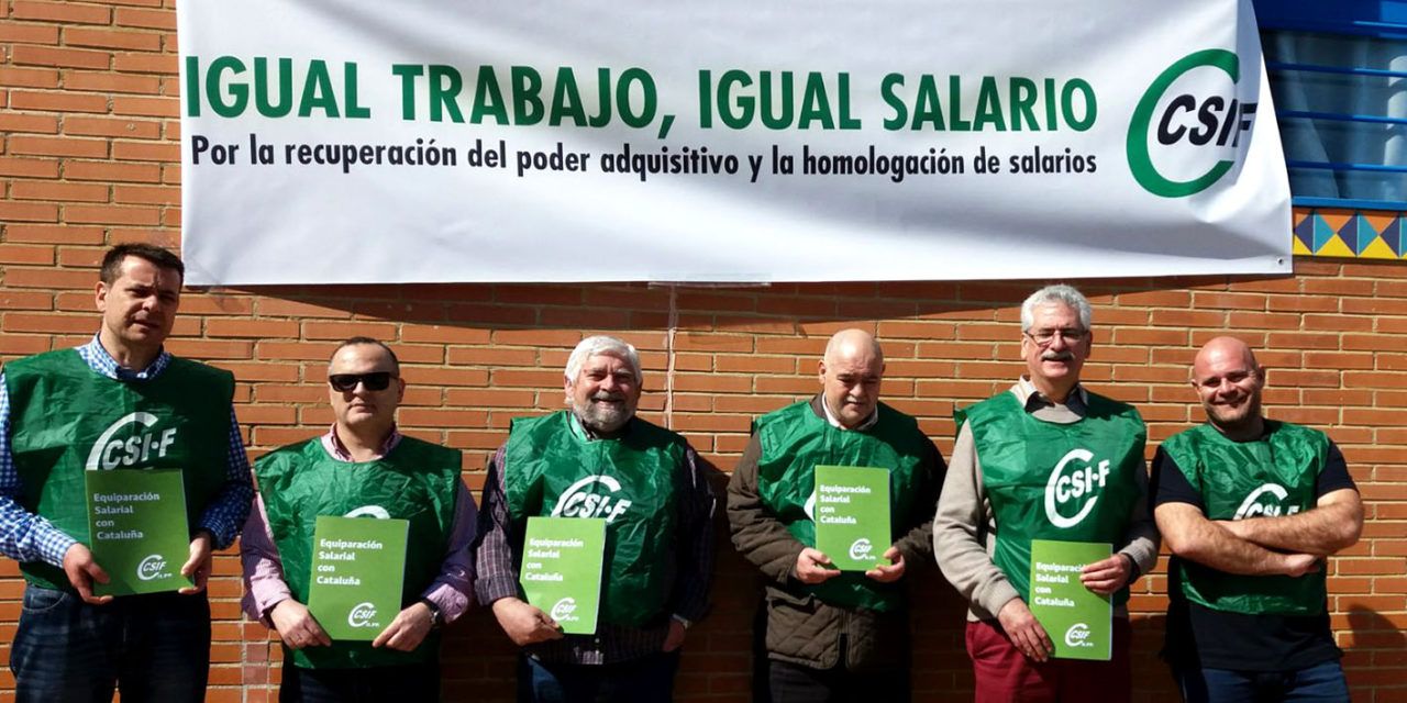 Delegados de CSIF en Jaén se encierran en la prisión por la equiparación salarial