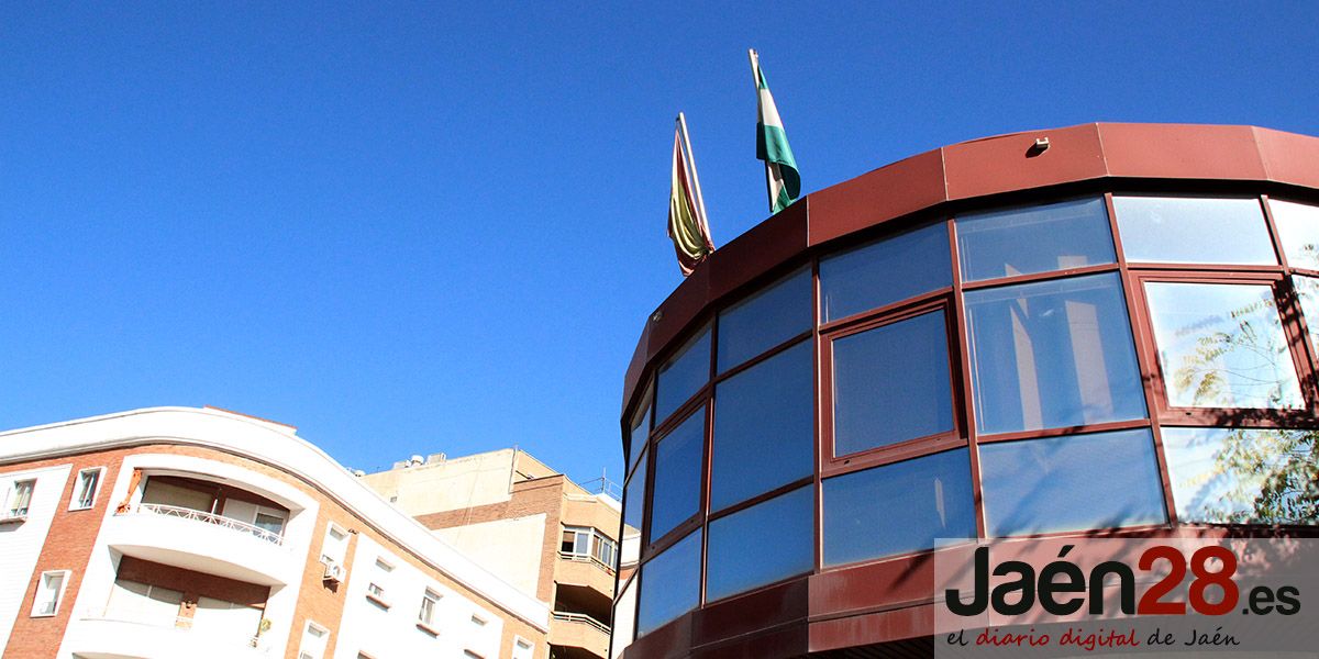 Justicia destruye más de 29.000 expedientes judiciales antiguos y sin valor para liberar espacio en los archivos de Jaén