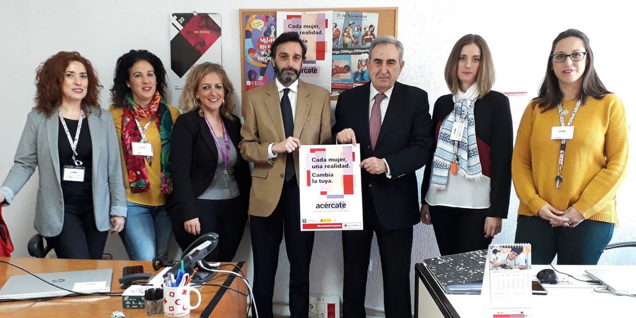 Empleo y Cruz Roja impulsarán la integración laboral y personal de más de un centenar de víctimas de violencia de género en Jaén