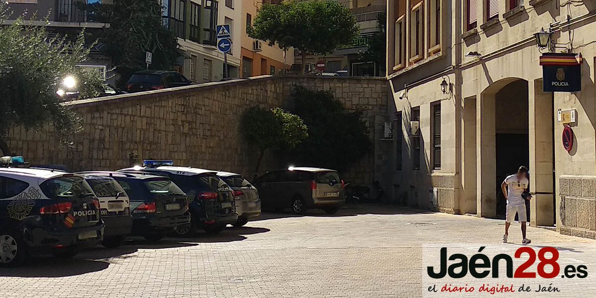 SUCESOS | Desmantelan en Jaén un centro privado de formación donde se impartían clases con profesores no titulados