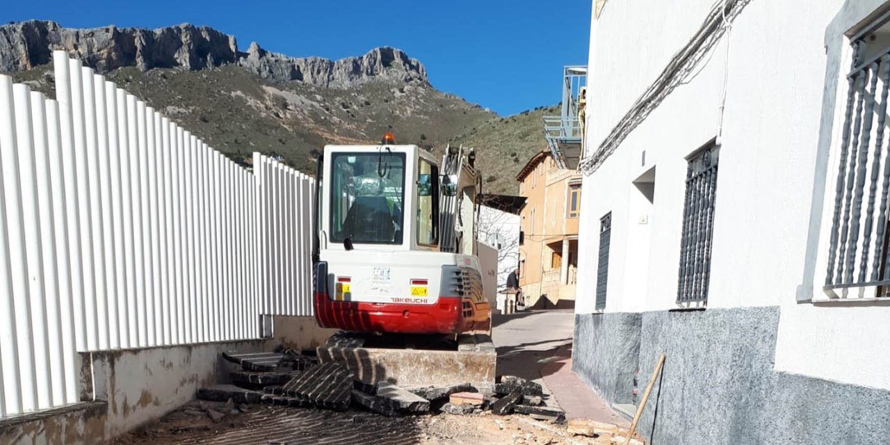 Comienzan las obras en el barrio de El Tomillo