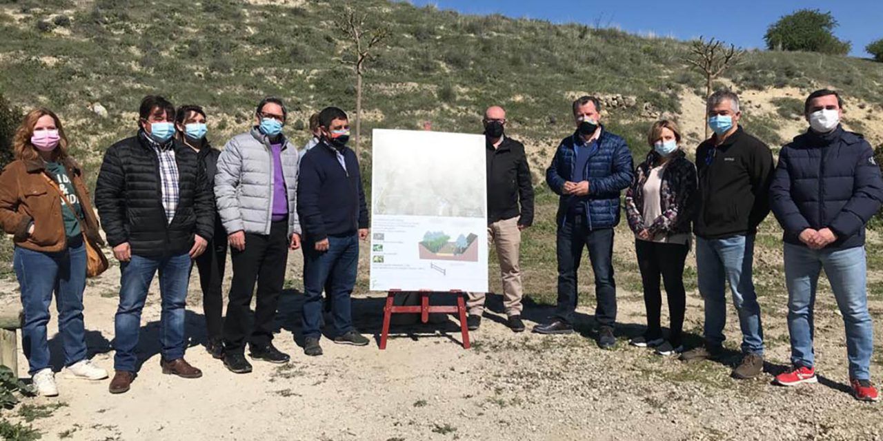 Diputación conmemora el Día Internacional de los Bosques con una plantación de árboles en las vías verdes