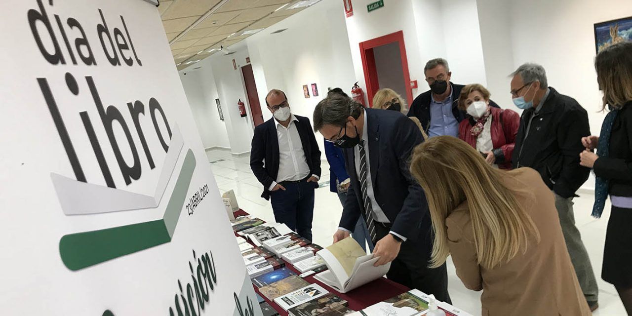 La UJA celebra el Día del Libro presentando medio centenar de novedades de la Editorial UJA