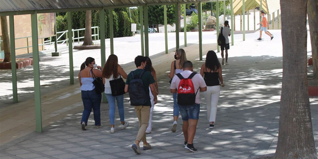 Investigadores de la Universidad de Jaén desarrollan un bot de inteligencia artificial para que adolescentes puedan conversar sobre sus problemas emocionales