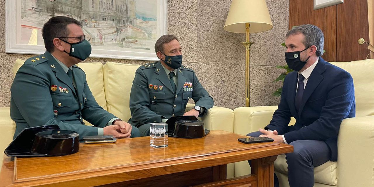 Reunión para los preparativos de la entrega de la Medalla de Oro de la Ciudad de Jaén a la Guardia Civil