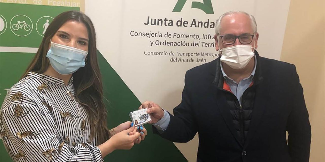 Más de mil jóvenes jiennenses solicitan la Tarjeta Joven de Transporte de la Junta en 20 días