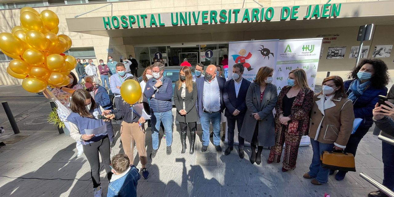 El Hospital Universitario de Jaén se suma al Día Internacional del Cáncer Infantil