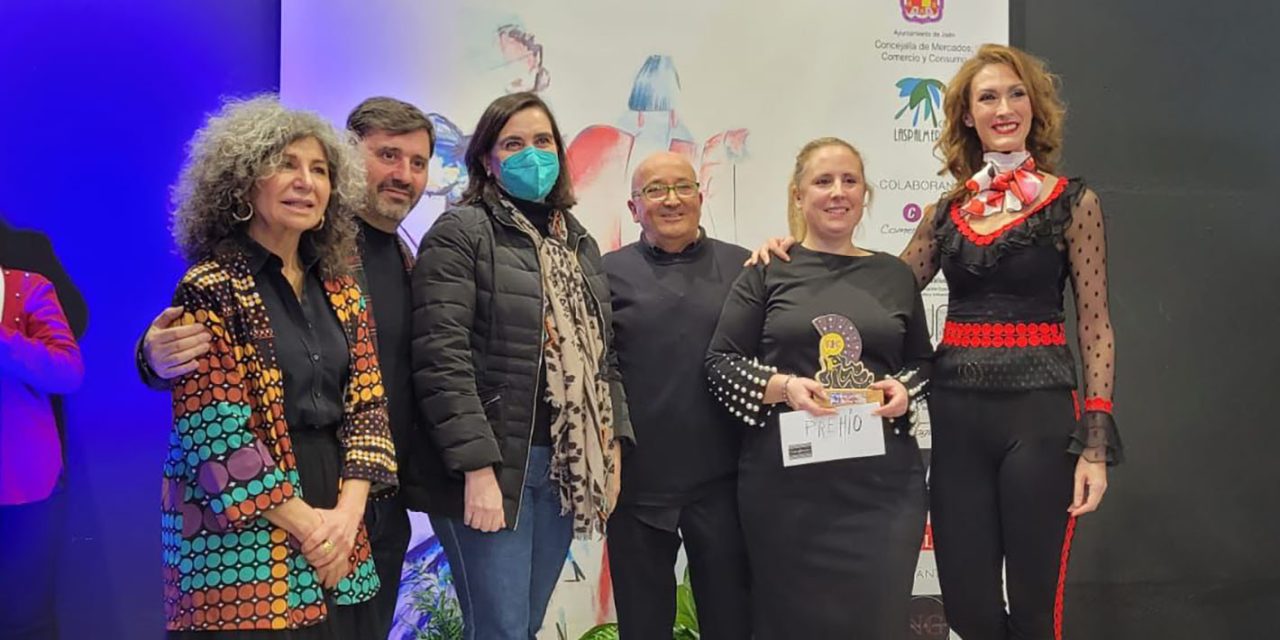 «Flamenca Jaén» revela la fuerza y pujanza de la moda flamenca hecha en la tierra y premia trabajo de Mari Carmen Sáez