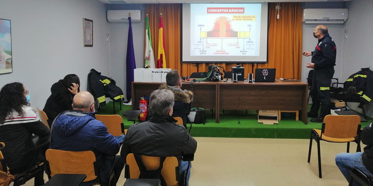 EL Hospital Universitario de Jaén forma a sus profesionales para actuar en caso de emergencia