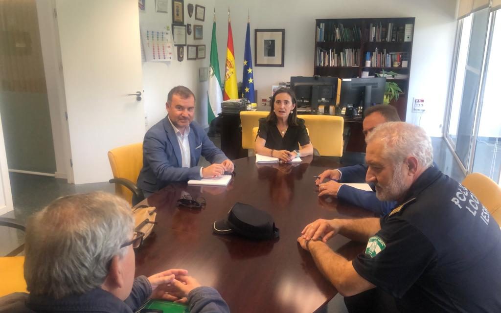 El Ayuntamiento impulsa el proyecto para crear una Escuela Municipal de Policía Local en colaboración con el Instituto de Emergencias y Seguridad Pública de Andalucía