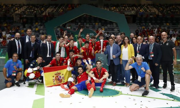 El alcalde de Jaén destaca la importancia deportiva y económica del paso del europeo sub19 de fútbol sala por Jaén