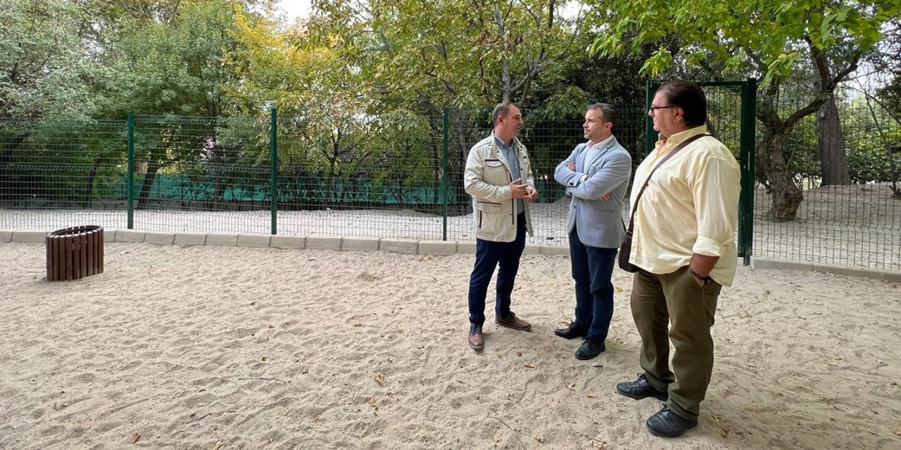 El Ayuntamiento pone en servicio el parque canino del Jardín Botánico