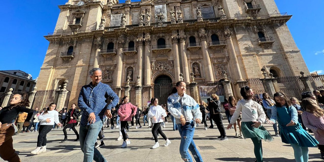 Un flashmob flamenco que reivindica el futuro de este arte en Jaén