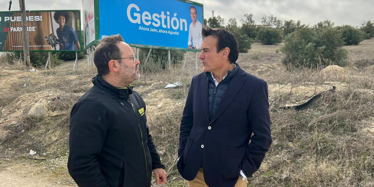 El candidato del PP constituirá una mesa de trabajo para mejorar los accesos al polígono industrial Llanos del Valle