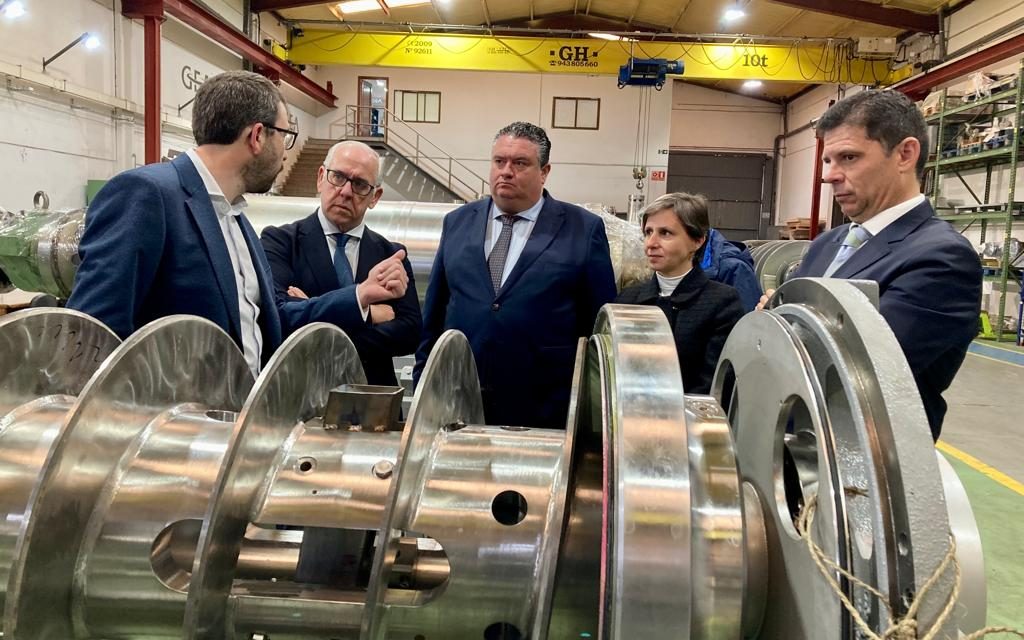 Jesús Estrella subraya la tecnificación de las empresas de Jaén en su visita a GEA Westfalia