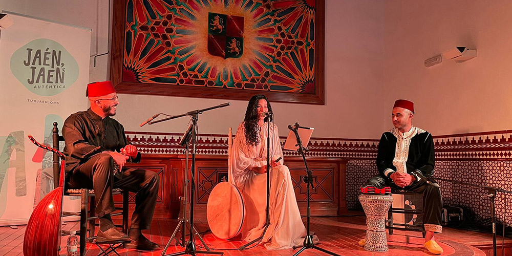 Jaén y Túnez se unen en un concierto por la gastronomía en la apuesta de la capital por ser Ciudad Creativa de la Unesco  • El alcalde de Jaén, Julio Millán, señala que se trata de una de las actividades organizadas por el Ayuntamiento de Jaén “para caminar hacia un hermanamiento entre ambas ciudades con el objetivo de promover un encuentro entre culturas alrededor de la gastronomía mediterránea y su aceite de oliva virgen extra como hilo conductor”  9 DE MAYO 2023