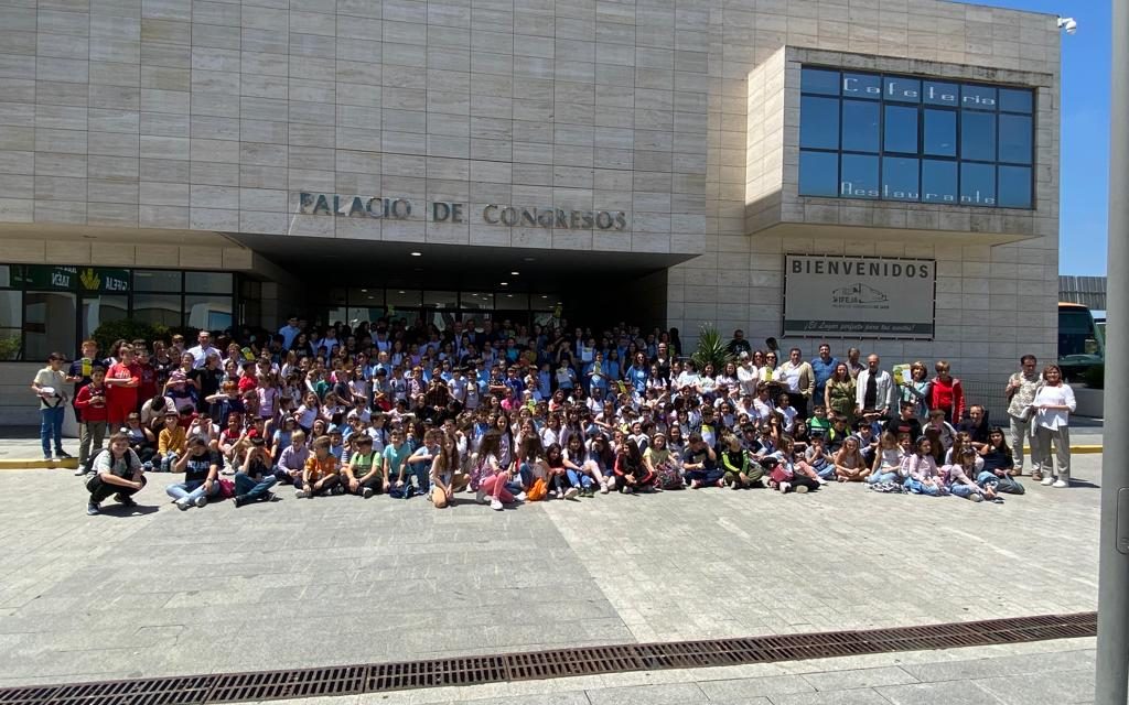 Medio millar de alumnos de centros educativos de Cazorla conmemoran el Día del Medio Ambiente