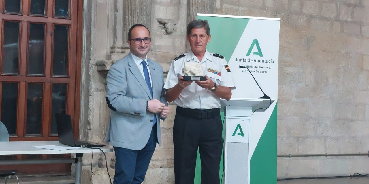 Alfonso Ruiz, ex inspector jefe de la UDEV, ganador del IV Premio Provincial de Arqueología