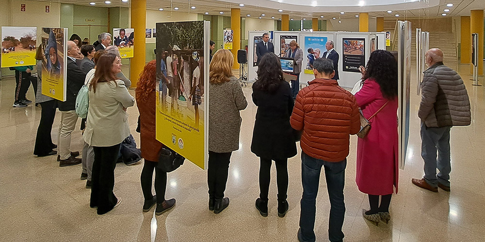 Exposición ‘La solidaridad en el centro de nuestro corazón’, por el Día Internacional de la Justicia Social, en la Universidad de Jaén