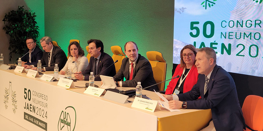 El Rector de la UJA señala que “es fundamental seguir invirtiendo en ciencia y aportando recursos a la investigación” en la inauguración del 50 Congreso Neumosur