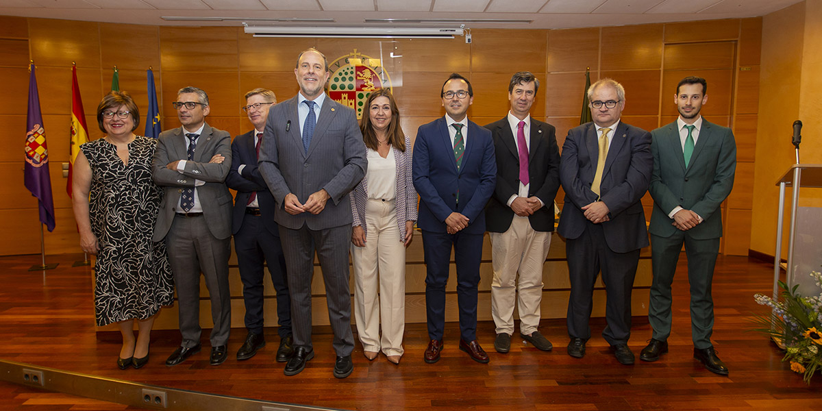 Toma de posesión de la Decana y Decanos de las Facultades y de los Directores de las Escuelas Politécnicas Superiores de la UJA